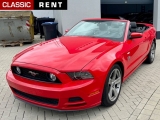 Louer une FORD Mustang Rouge de 2013